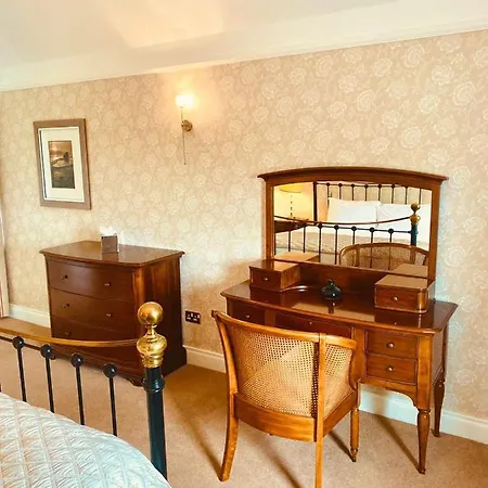 Red Cliff * سبانيش بوينت