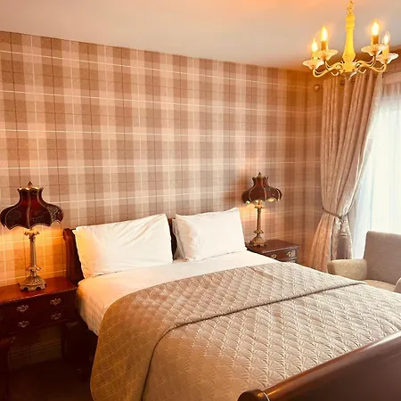 Red Cliff * Spanish Point